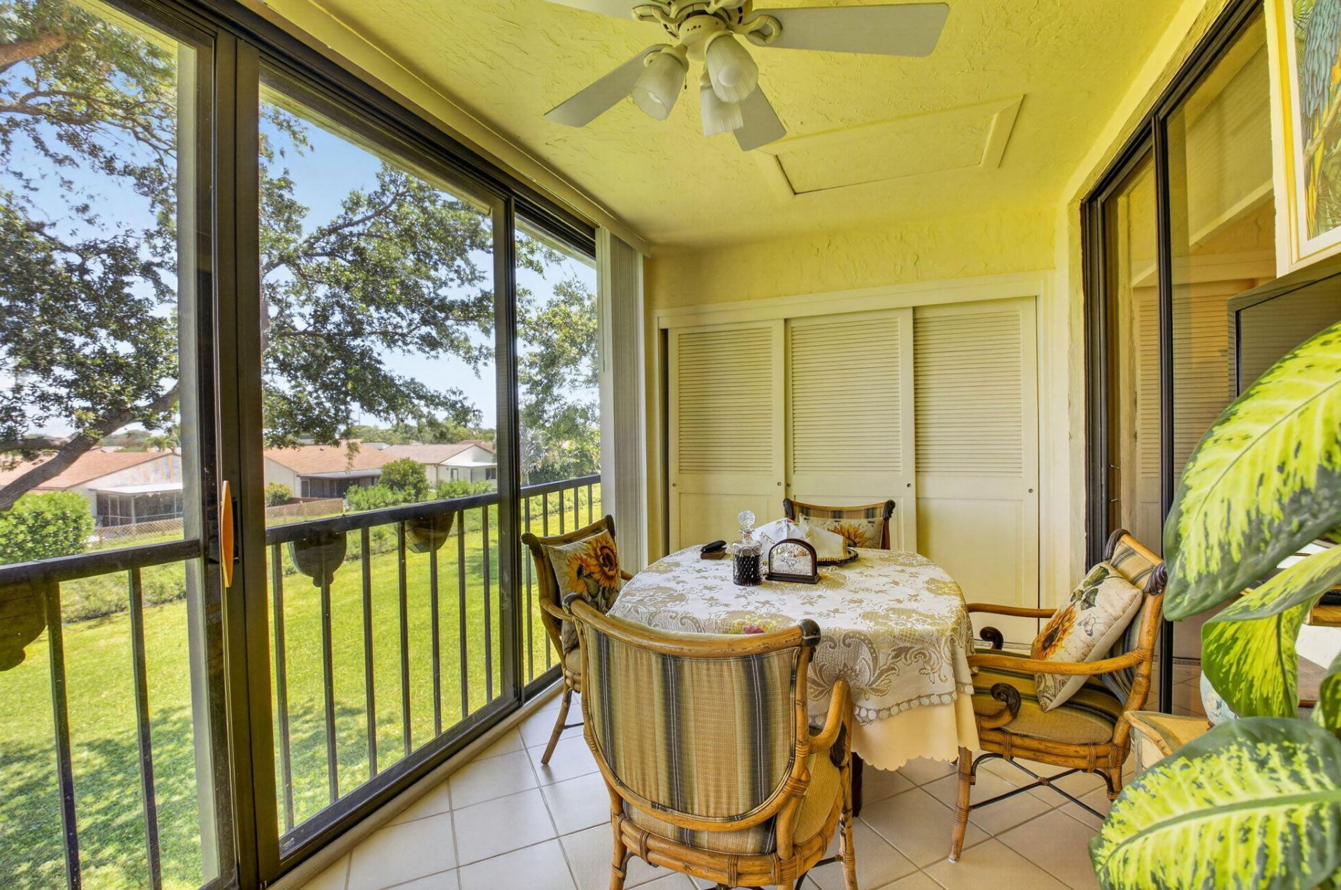 5235 Europa Drive, Unit Apt L, Boynton Beach, FL 33437 Photo