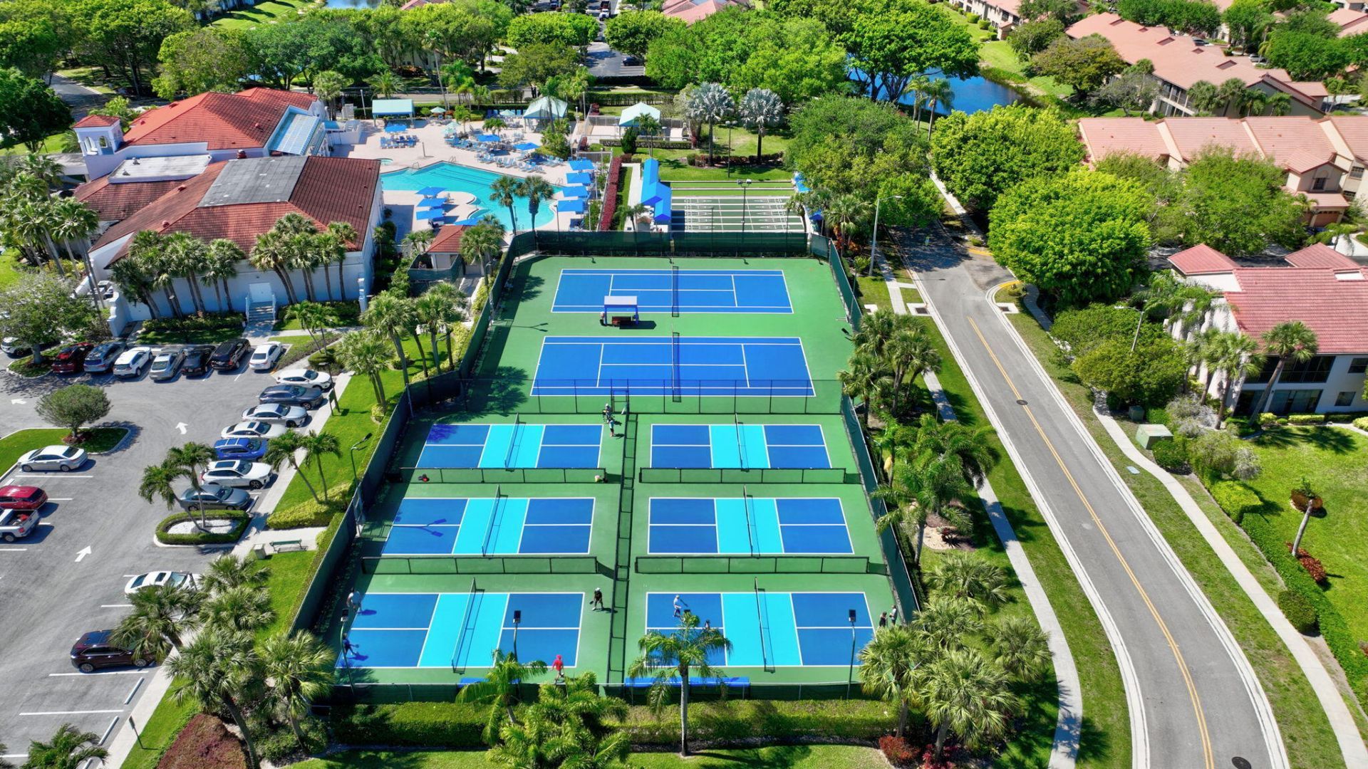 5235 Europa Drive, Unit Apt L, Boynton Beach, FL 33437 Photo