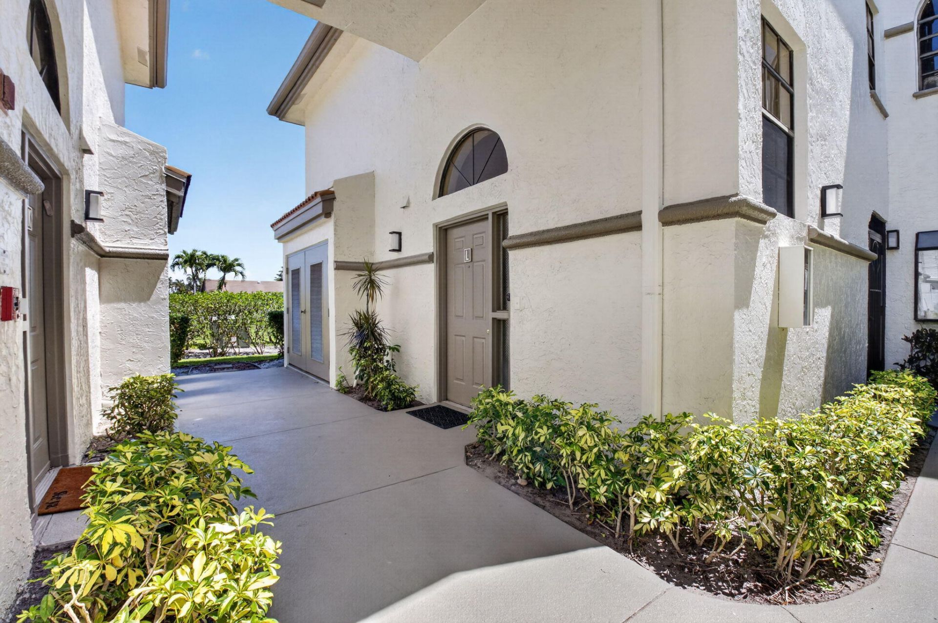 5235 Europa Drive, Unit Apt L, Boynton Beach, FL 33437 Photo