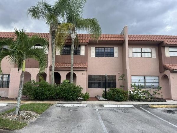 54 Matador Lane, Davie, FL 33324
