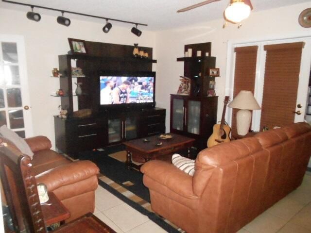 54 N Matador Lane, Davie, FL 33324 Photo
