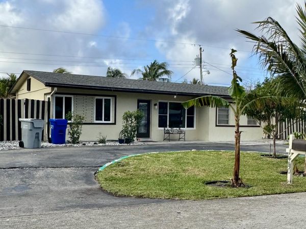 1420 NE 32nd Street, Pompano Beach, FL 33064