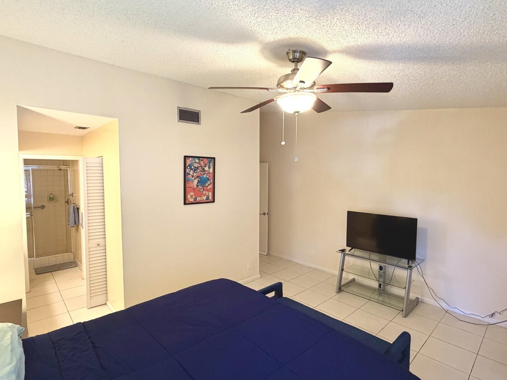 5055 Oakhill Lane, Unit 221, Delray Beach, FL 33484 Photo