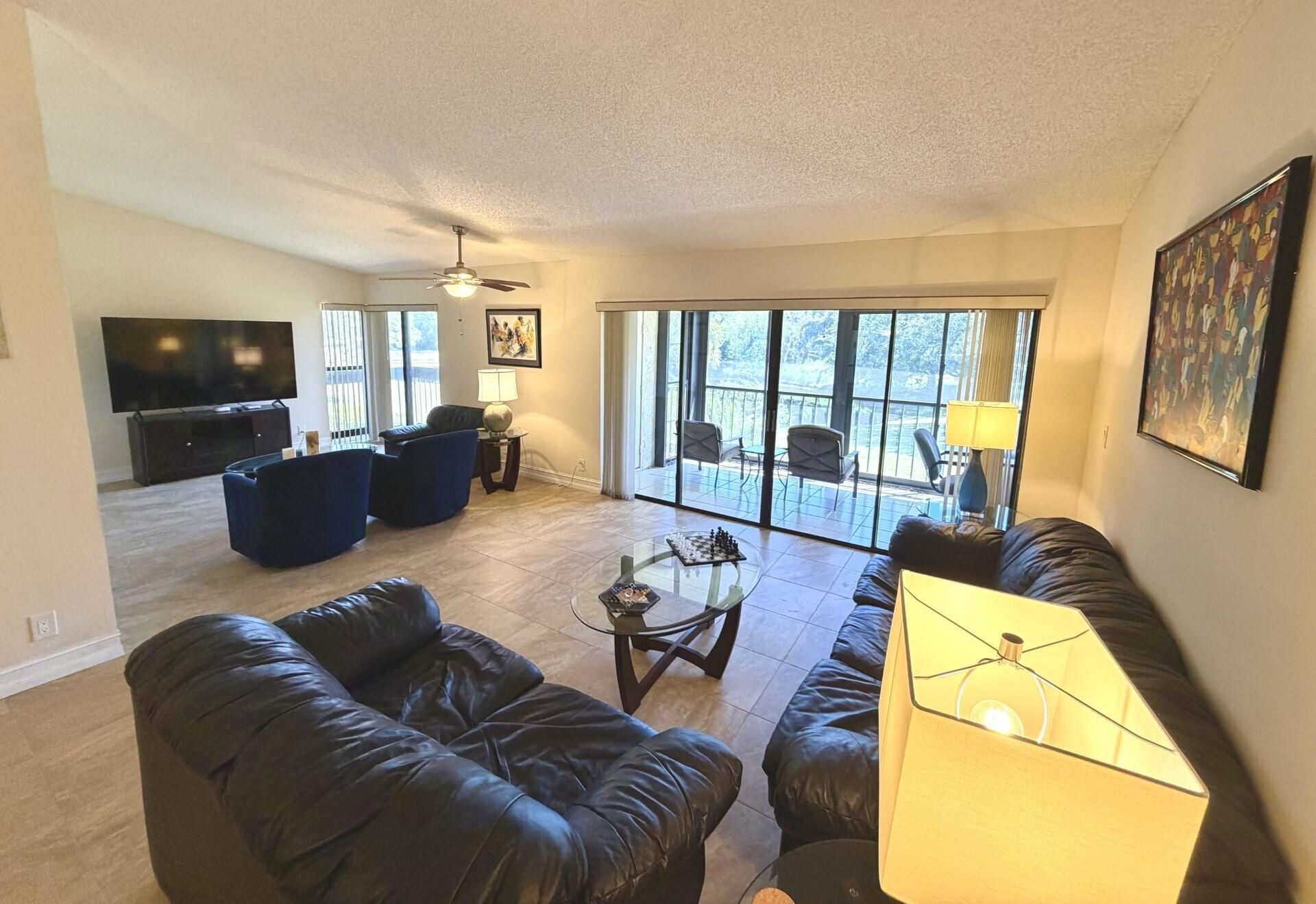 5055 Oakhill Lane, Unit 221, Delray Beach, FL 33484 Photo