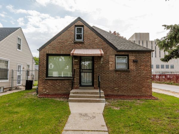 4234 N 29th St, Milwaukee, WI 53216