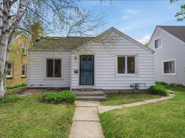2709 W Villard Ave, Milwaukee, WI 53209