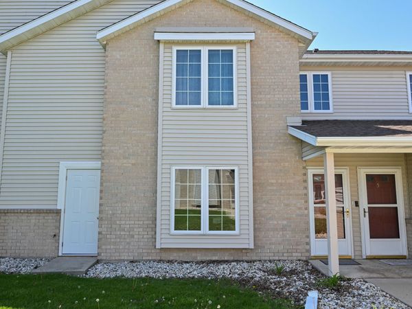 923 Prestwick -, Unit 1, Waterford, WI 53185