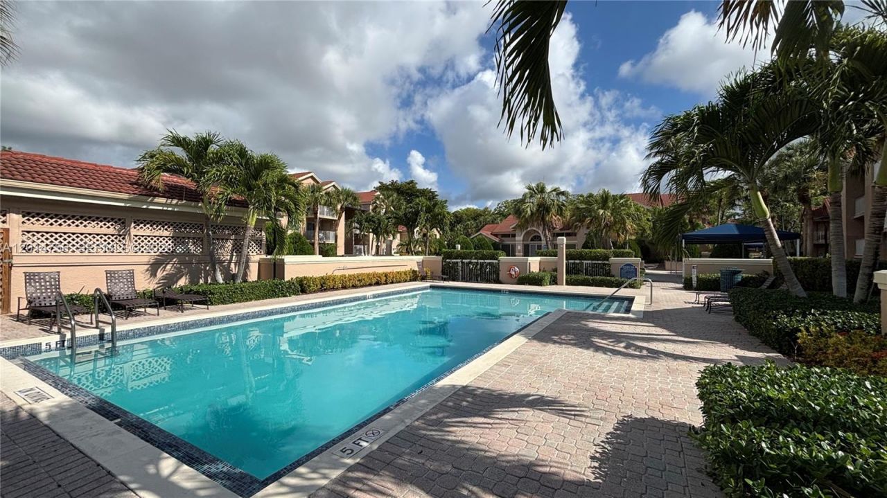10420 SW 158th Ct , Unit 105, Miami, FL 33196 Photo