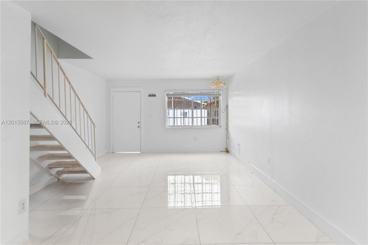4079 W 9th Ln , Unit 74, Hialeah, FL 33012 Photo