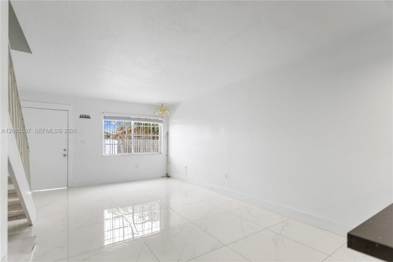 4079 W 9th Ln , Unit 74, Hialeah, FL 33012 Photo