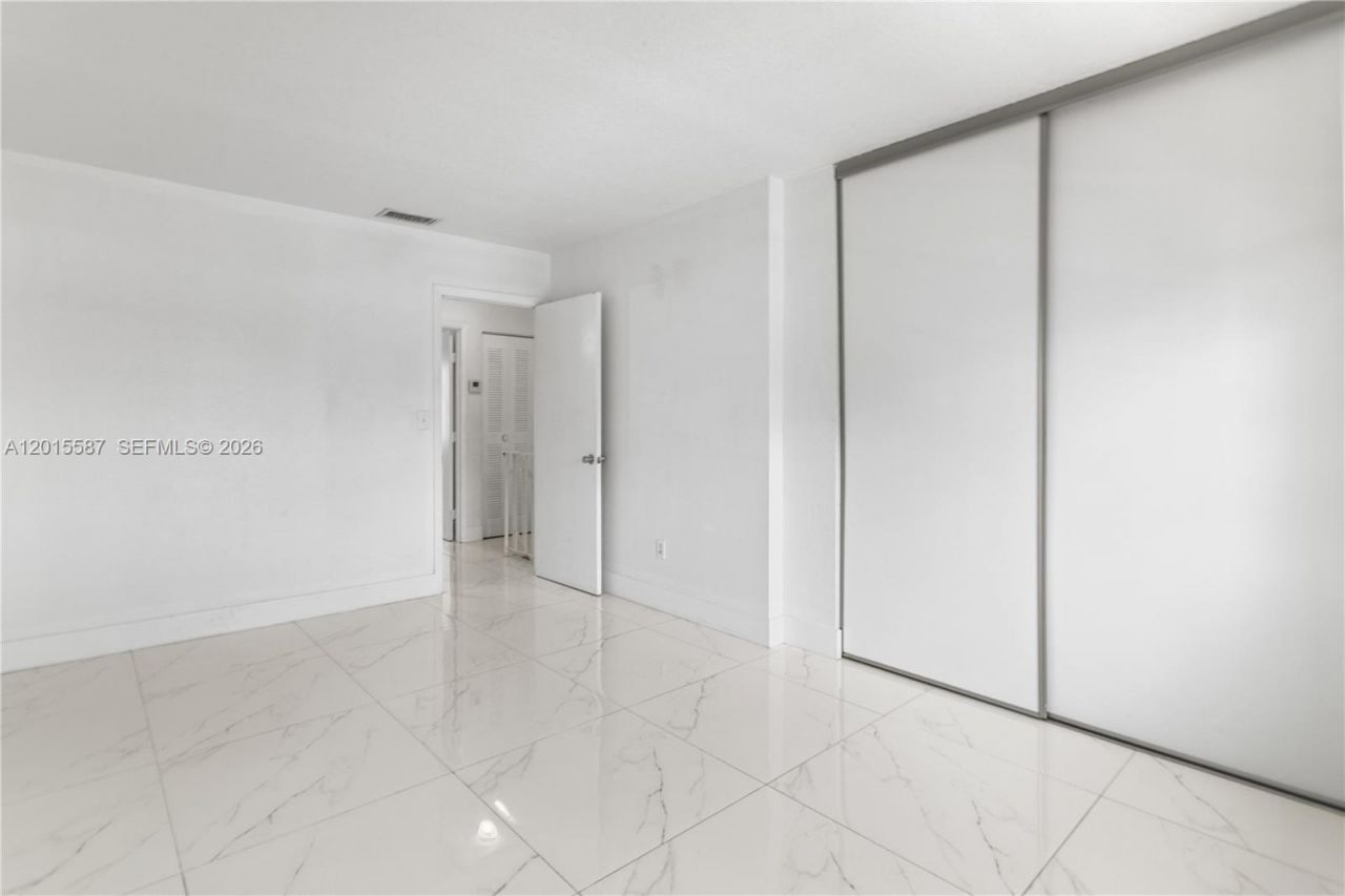 4079 W 9th Ln , Unit 74, Hialeah, FL 33012 Photo