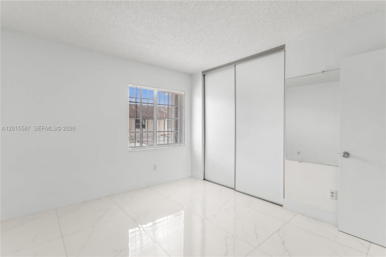 4079 W 9th Ln , Unit 74, Hialeah, FL 33012 Photo