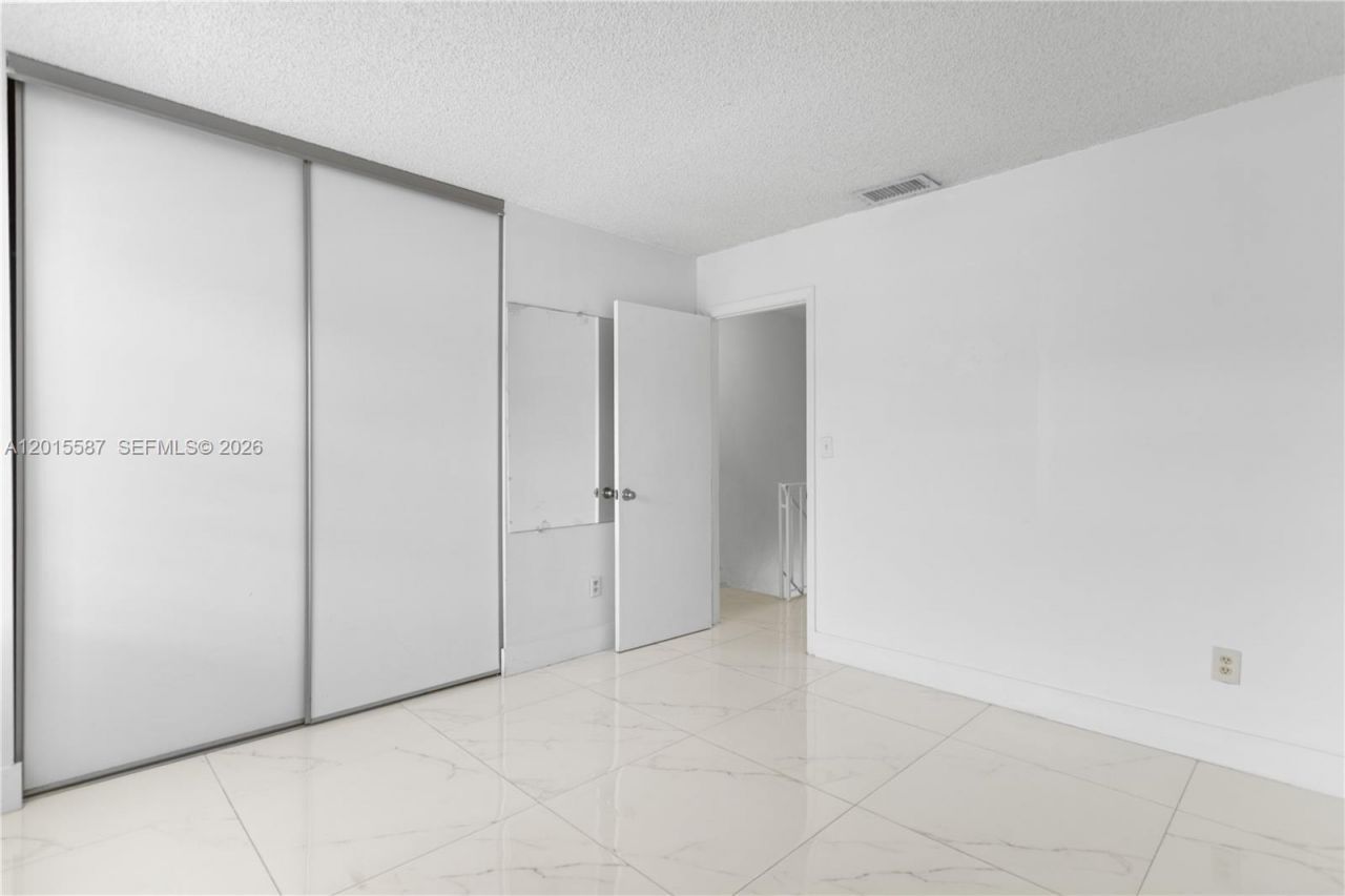 4079 W 9th Ln , Unit 74, Hialeah, FL 33012 Photo