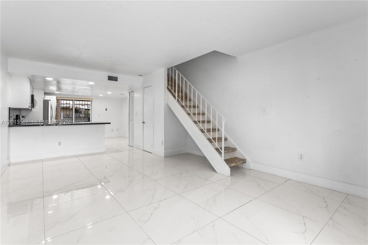 4079 W 9th Ln , Unit 74, Hialeah, FL 33012 Photo