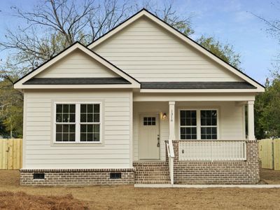 125 S East Avenue , Leesville, SC 29070
