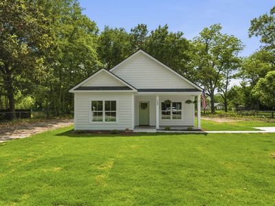 125 S East Avenue, Leesville, SC 29070