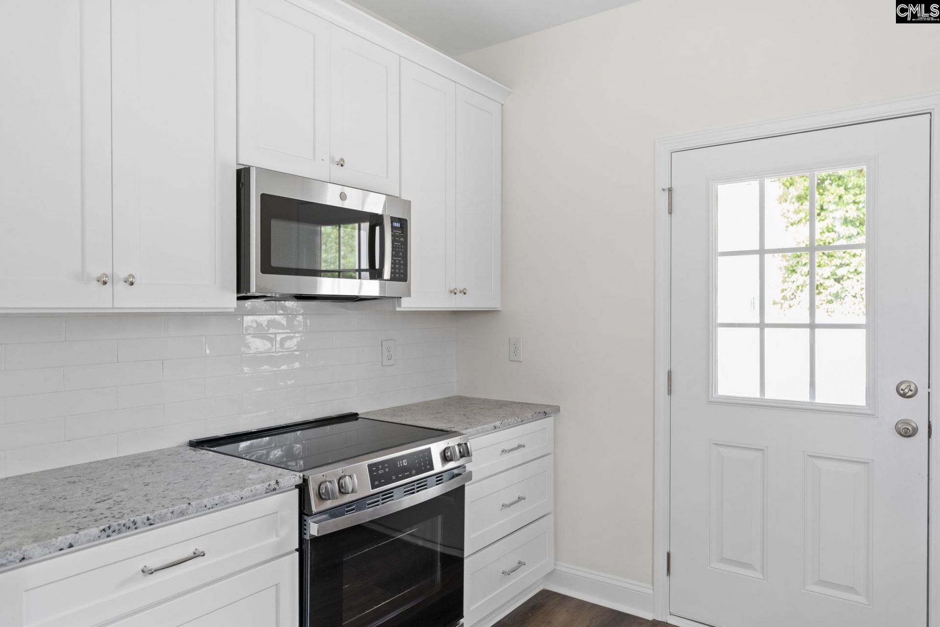 125 S East Avenue  Photo 32