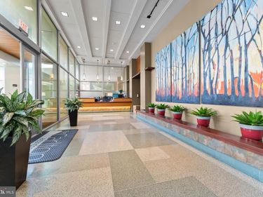 4600 S FOUR MILE RUN DRIVE S, Unit 927, ARLINGTON, VA 22204