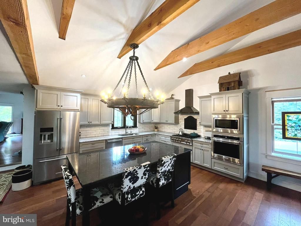 943 Sackettsford Road , Warminster, PA 18974 Main Photo