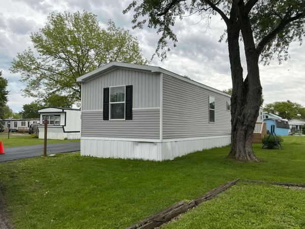 8565 Smith-Calhoun Road , Unit 22, Plain City, OH 43064