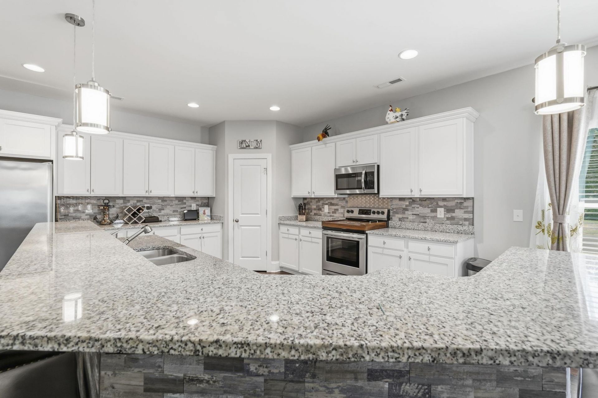 1718 Palmetto Palm Dr. Photo 11
