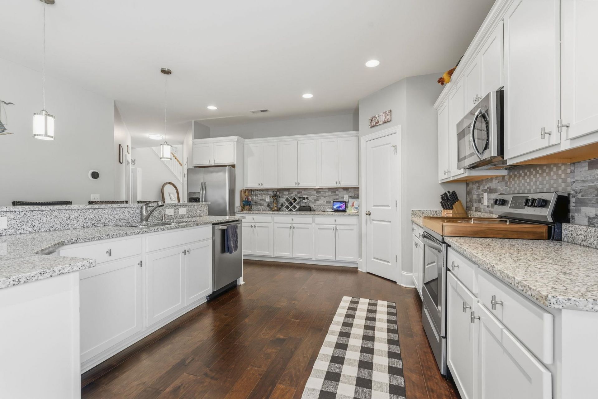 1718 Palmetto Palm Dr. Photo 9