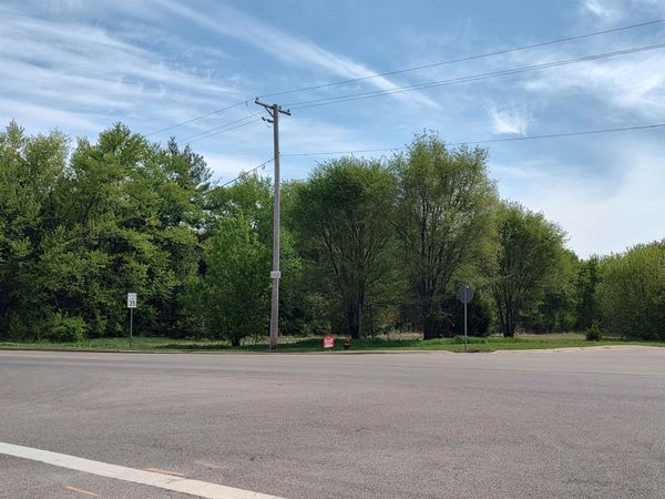 002 E Britnie Drive, POPLAR GROVE, IL 61065