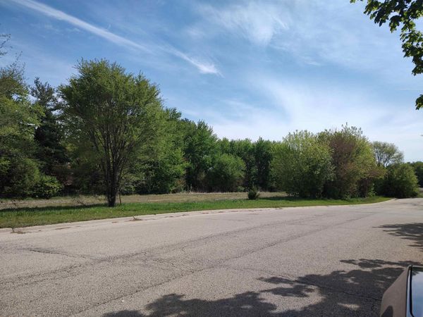 003 E Britnie Drive, POPLAR GROVE, IL 61065