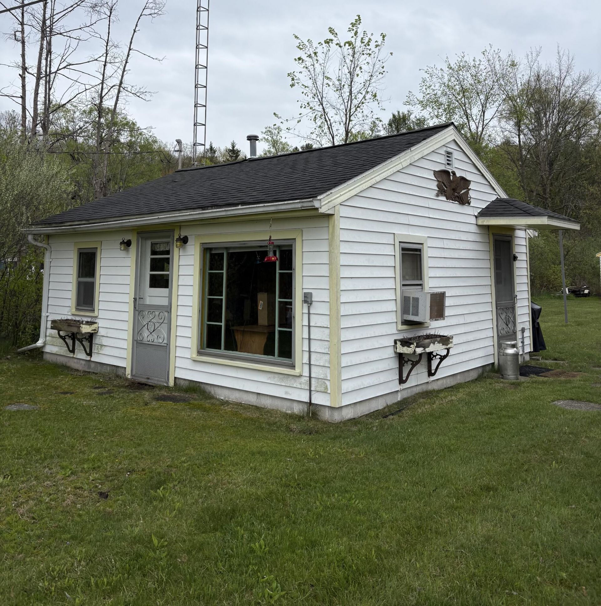 1196 Lakeview Drive, Brooklyn, MI 49230 Main Photo
