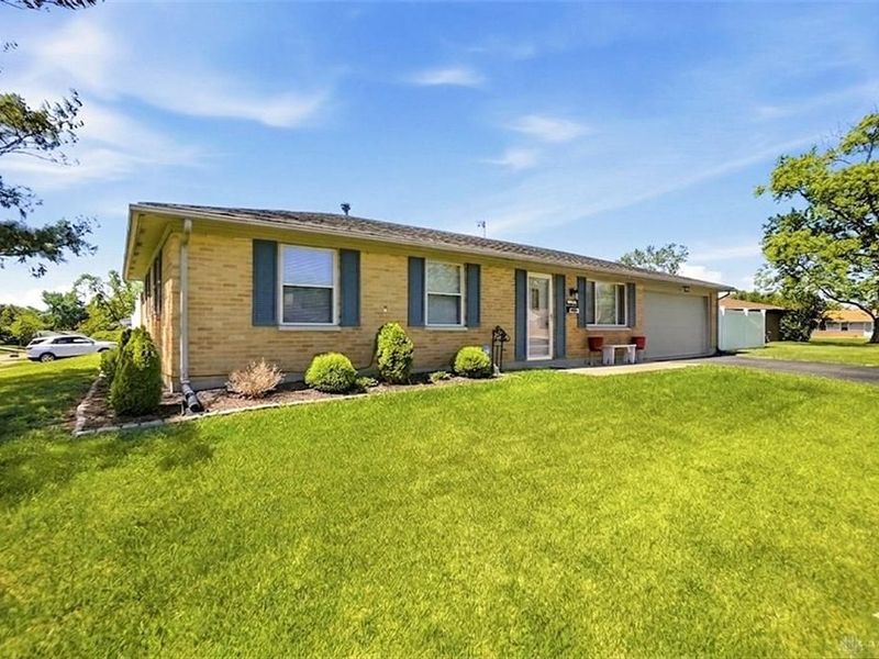 7820 Redbank, Huber Heights, OH 45424 Photo 2