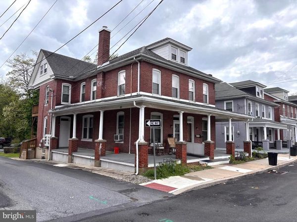 36 38 N POPLAR STREET, ELIZABETHTOWN, PA 17022