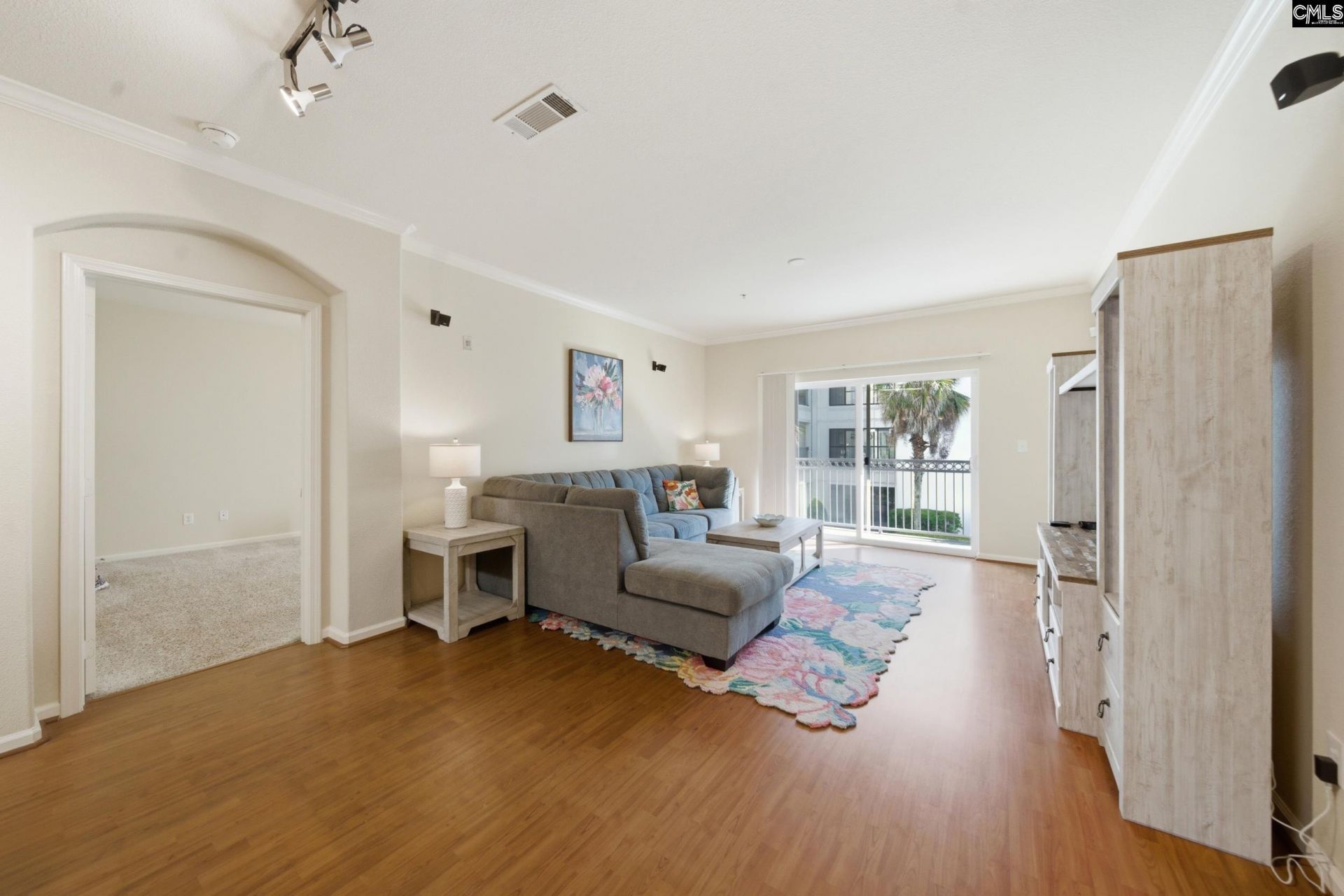 1085 Shop Road  Photo 11