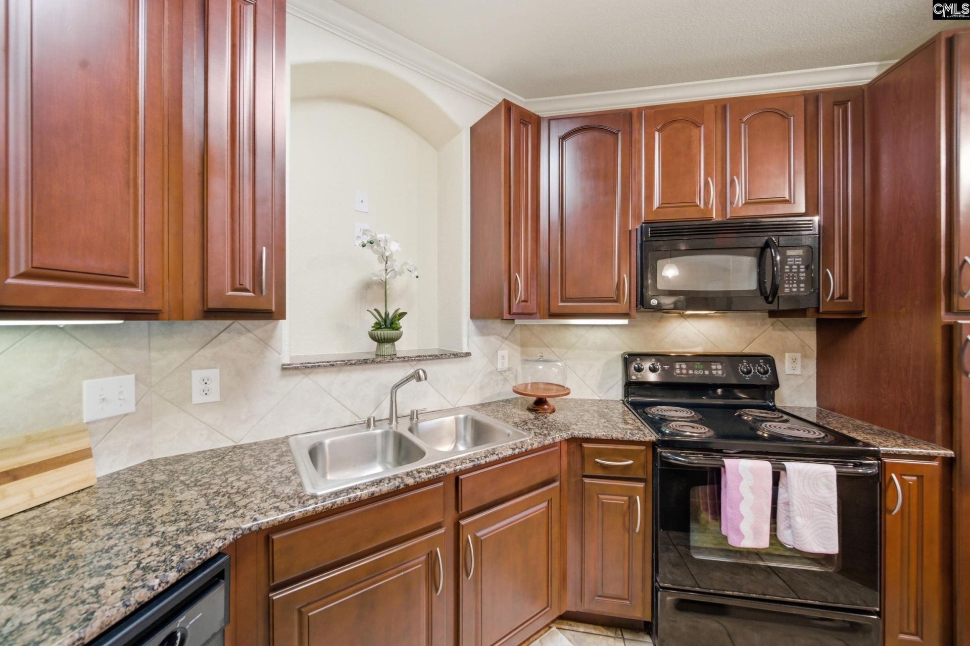 1085 Shop Road  Photo 4