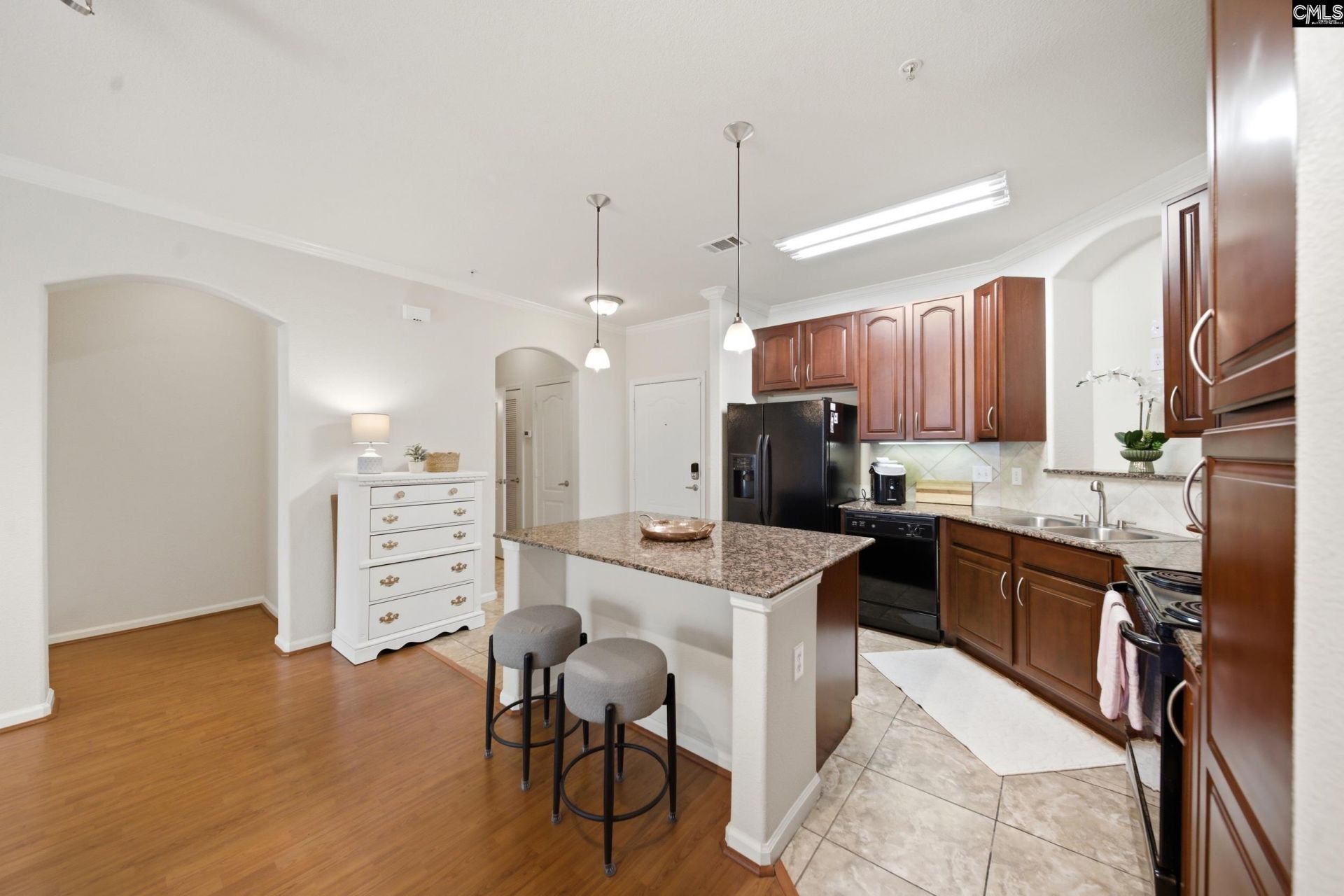1085 Shop Road  Photo 6