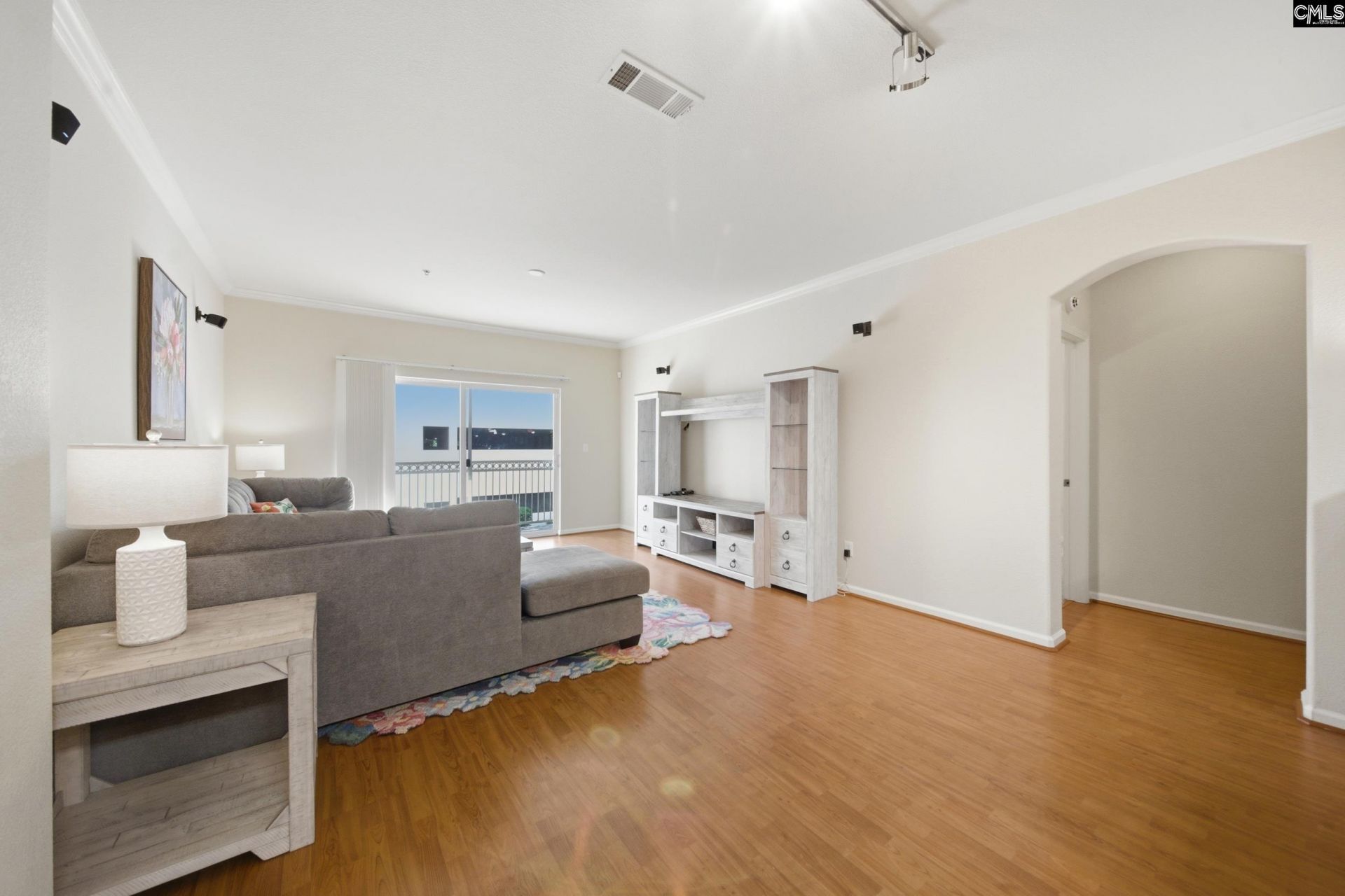 1085 Shop Road  Photo 8