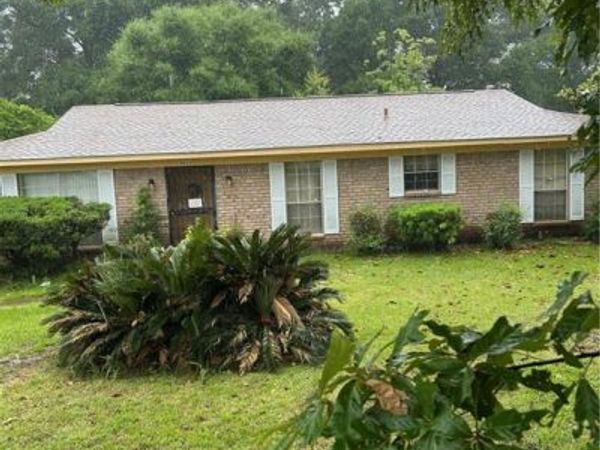 4933 Pineridge Drive N, Eight Mile, AL 36613