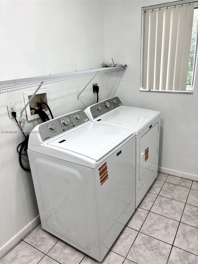 2345 Douglas St, Hollywood, FL 33020 Photo