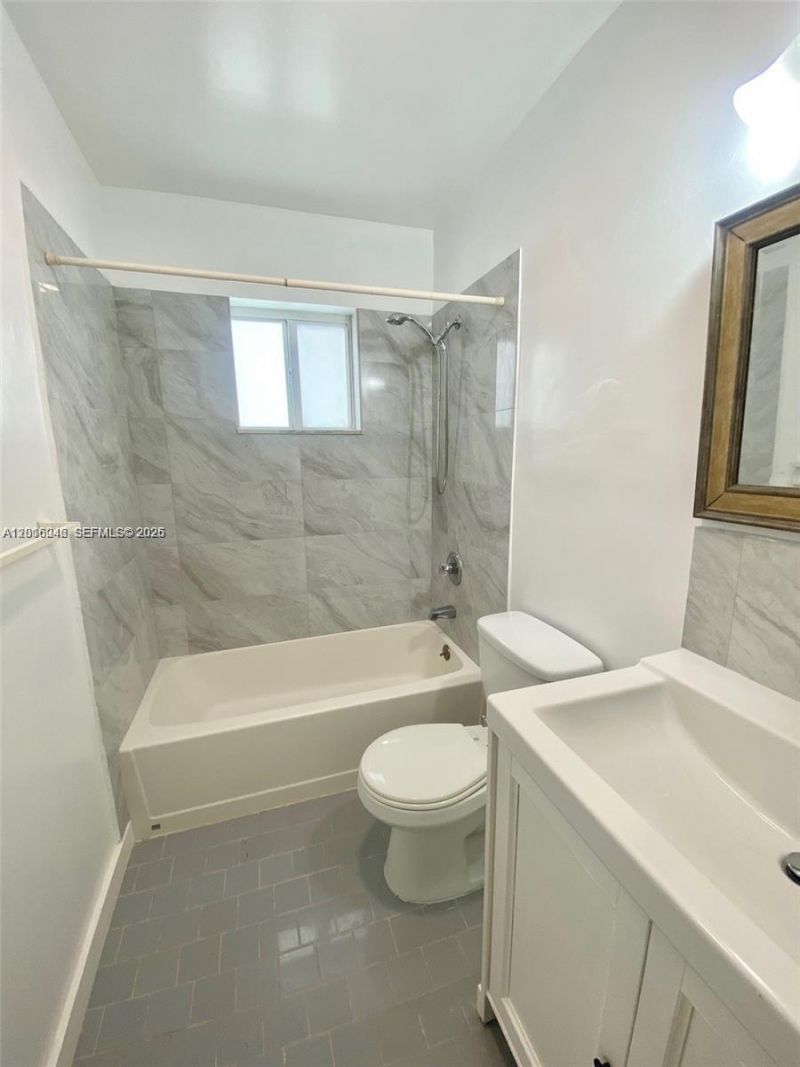 2345 Douglas St, Hollywood, FL 33020 Photo