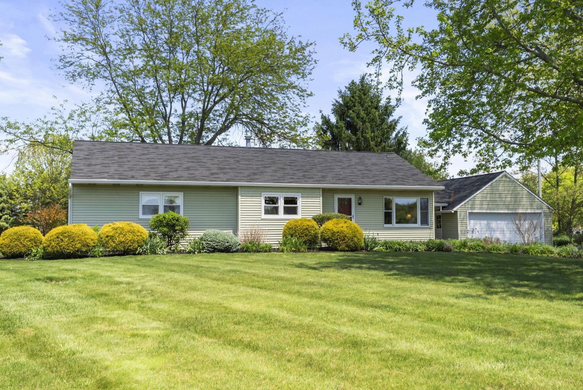 18239 Hopewell Road , Mount Vernon, OH 43050 Main Photo