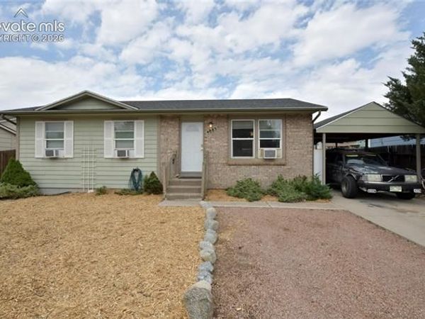 4885 Hunters Run, Colorado Springs, CO 80911