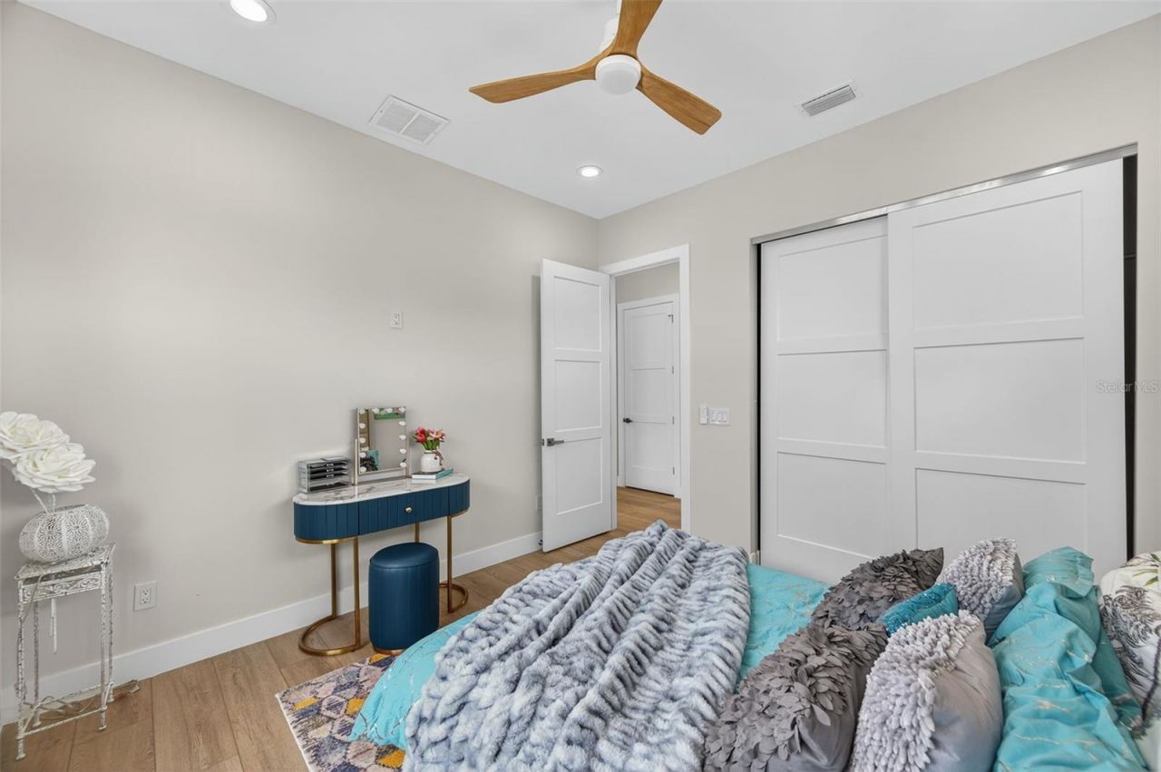 1935 Shore Acres Boulevard Ne, Saint Petersburg, FL 33703 Photo