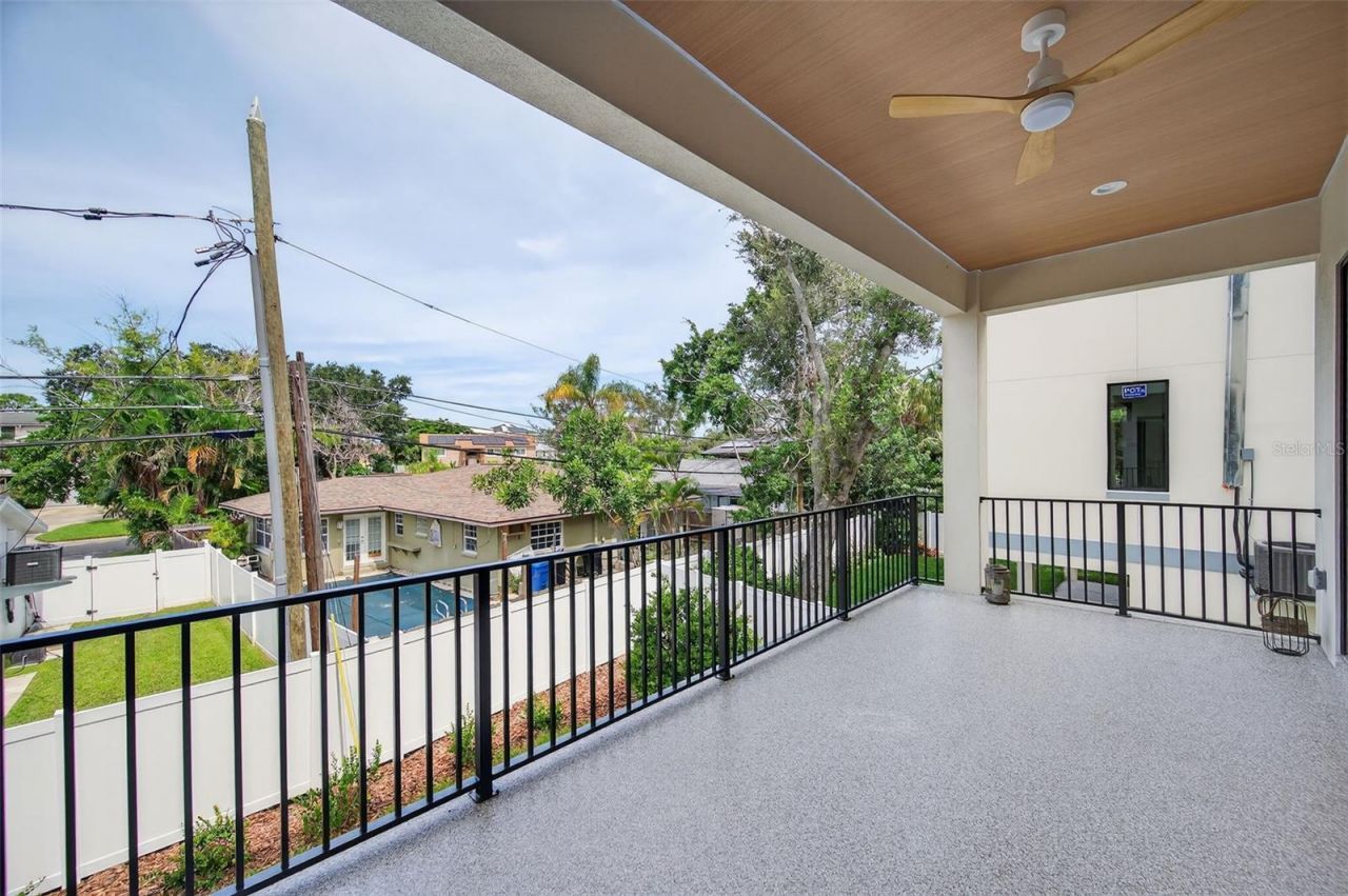 1935 Shore Acres Boulevard Ne, Saint Petersburg, FL 33703 Photo