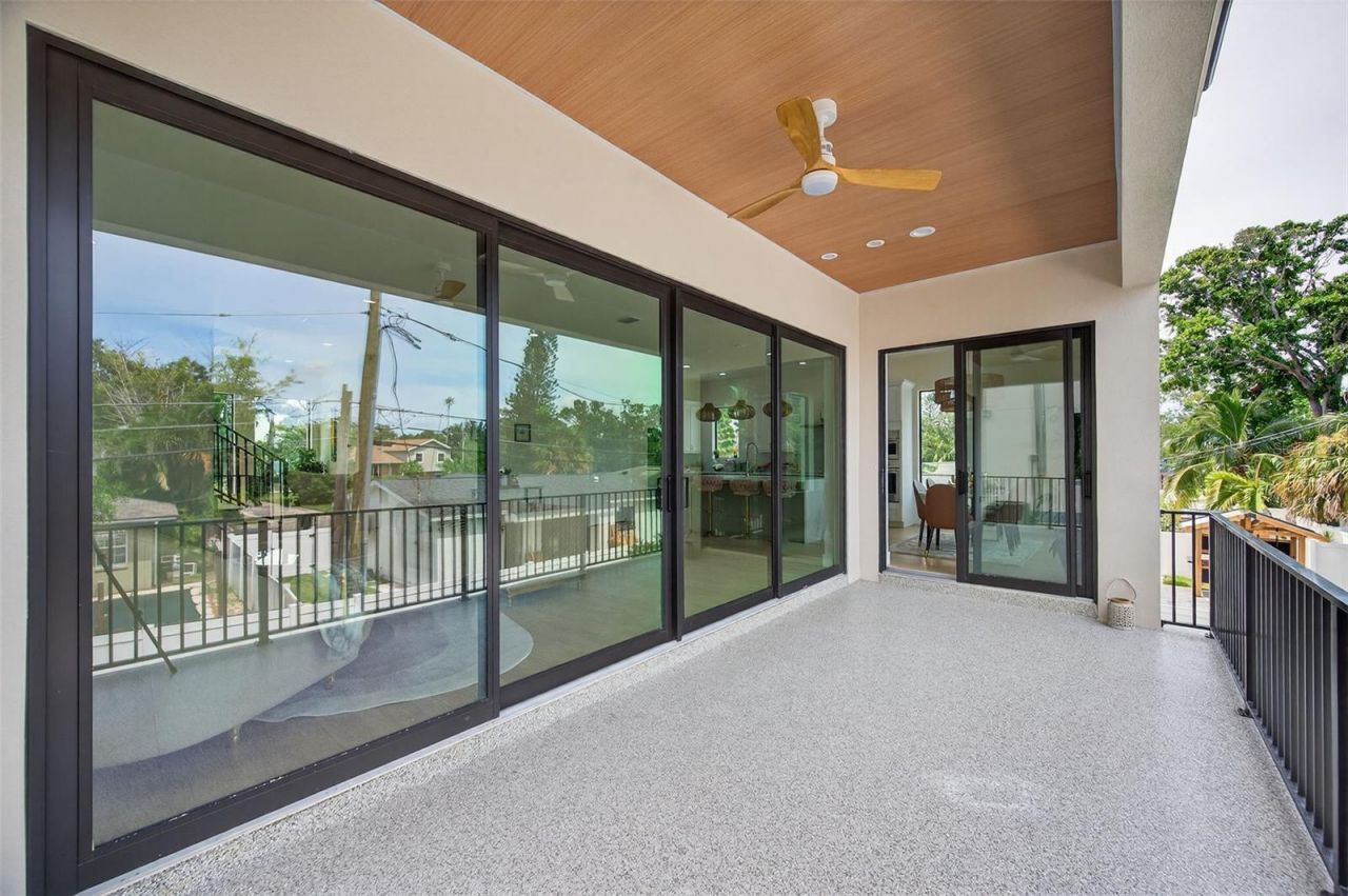 1935 Shore Acres Boulevard Ne, Saint Petersburg, FL 33703 Photo
