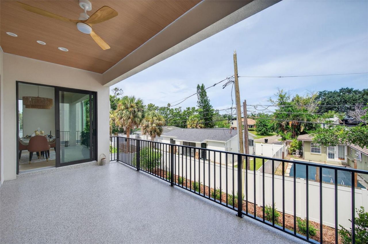 1935 Shore Acres Boulevard Ne, Saint Petersburg, FL 33703 Photo