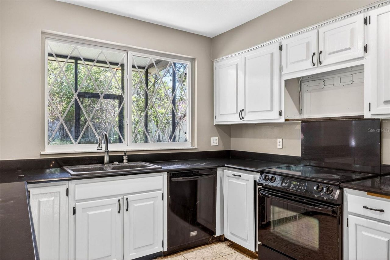 305 Bannockburn Avenue, Temple Terrace, FL 33617 Photo