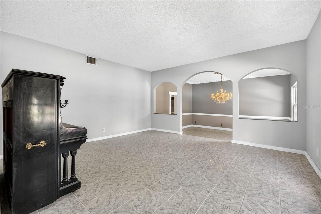 305 Bannockburn Avenue, Temple Terrace, FL 33617 Photo