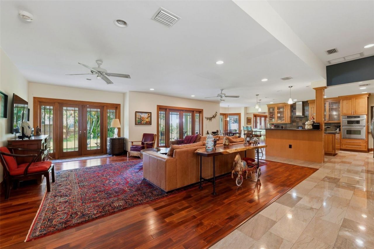 6000 2nd Street S, Saint Petersburg, FL 33705 Photo