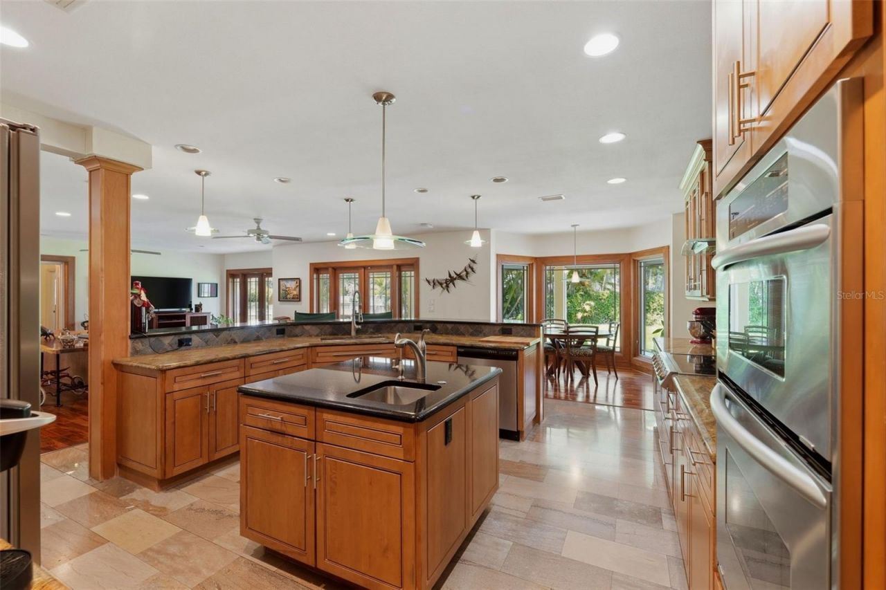 6000 2nd Street S, Saint Petersburg, FL 33705 Photo