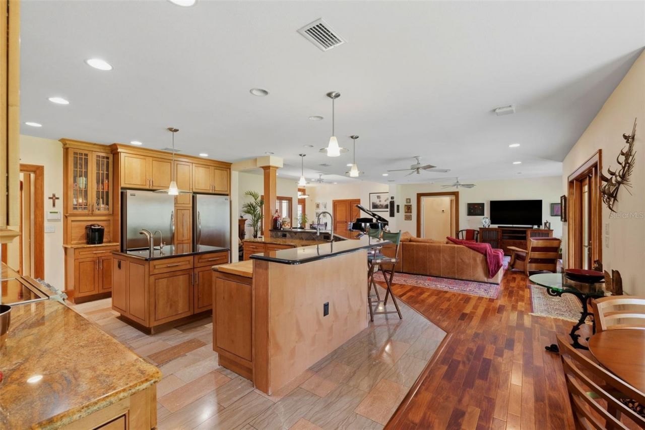 6000 2nd Street S, Saint Petersburg, FL 33705 Photo
