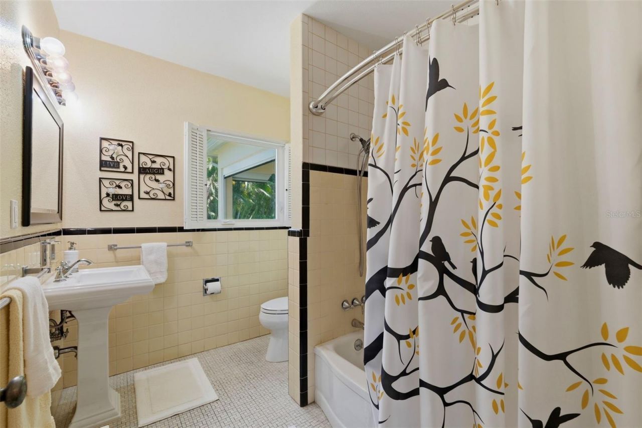 6000 2nd Street S, Saint Petersburg, FL 33705 Photo